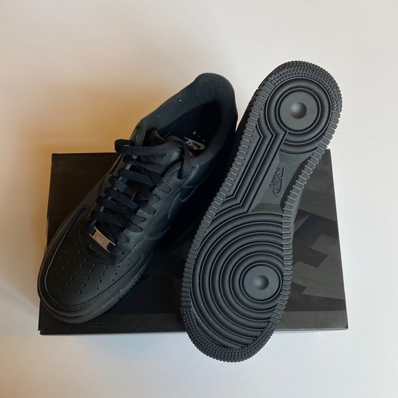 Supreme x Nike Air Force 1 - Picture 6 of 6